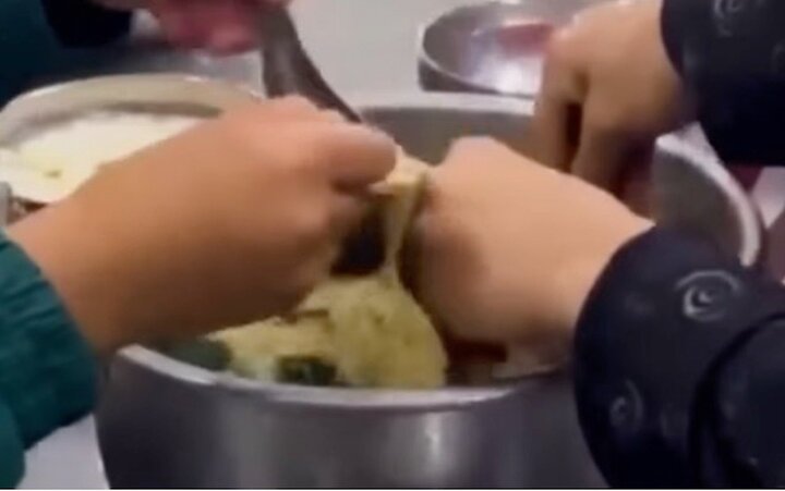 UBND tỉnh Lào Cai báo cáo Thủ tướng vụ ‘11 học sinh ăn 2 gói mì tôm chan cơm’