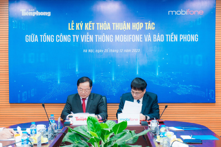 MobiFone đồng hành cùng Báo Tiền Phong chuyển đổi số toàn diện - 2