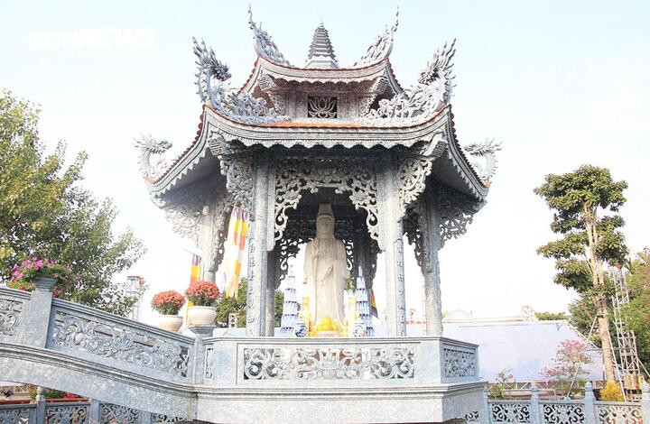 Từ một ngôi chùa quê bé nhỏ nằm lọt thỏm ngoài rìa cánh đồng heo hút cho đến khi có sư thầy về chùa nay có đầy đủ các công trình phục vụ cho phật tử và Nhân dân thường xuyên lên chùa dâng hương lễ Phật.