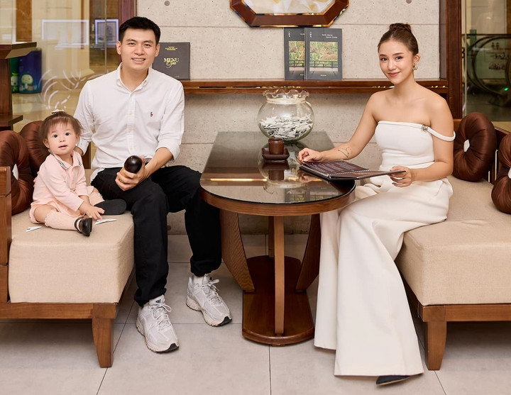 Gia đình Pam hiện là "hot family". (Ảnh: Salim)