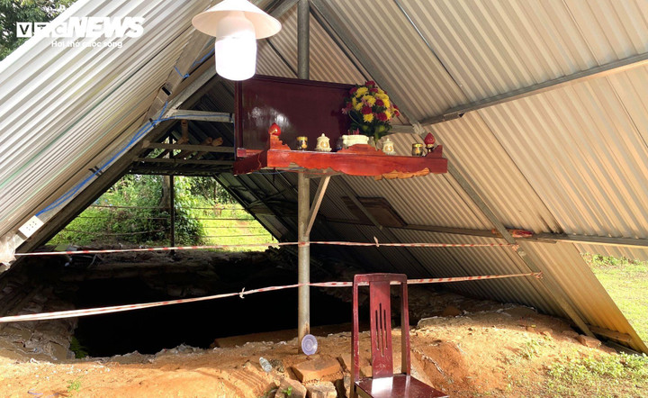 Hiện chỉ có khu vực giếng thiêng trong lòng di chỉ khảo cổ Chăm Phong Lệ được che chắn bằng tôn nhằm tránh hư hỏng.