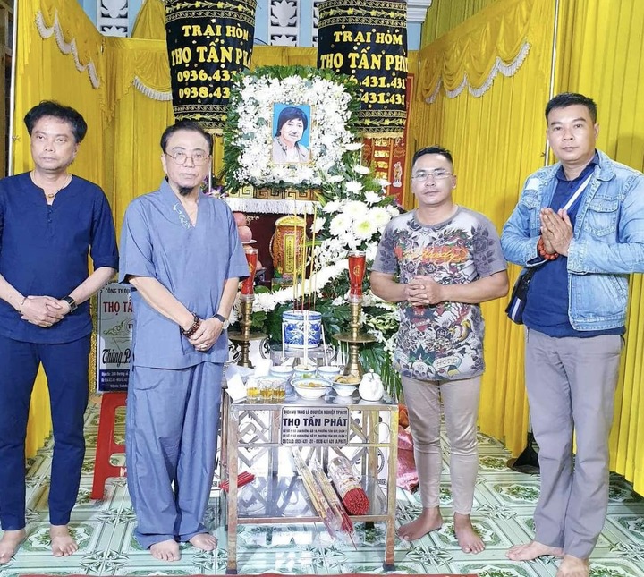 Đồng nghiệp đau lòng khi nam diễn viên ra đi trong cảnh không nhà cửa, không họ hàng thân thuộc.