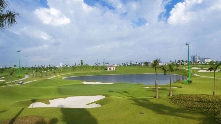 Sân golf Long Biên là một trong những địa điểm chơi golf lý tưởng của nhiều golfer.