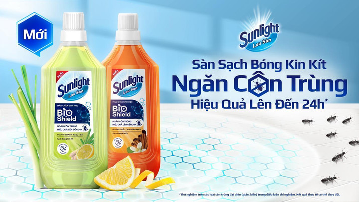 Sunlight Lau Sàn BIOSHIELD với 2 hương thơm tươi mát, dễ chịu từ chanh Yuzu và sả; quế và cam Bergamot đặc biệt được lòng những gia đình có trẻ nhỏ vì sự an toàn khi sử dụng sản phẩm có nguồn gốc men vi sinh tự nhiên.