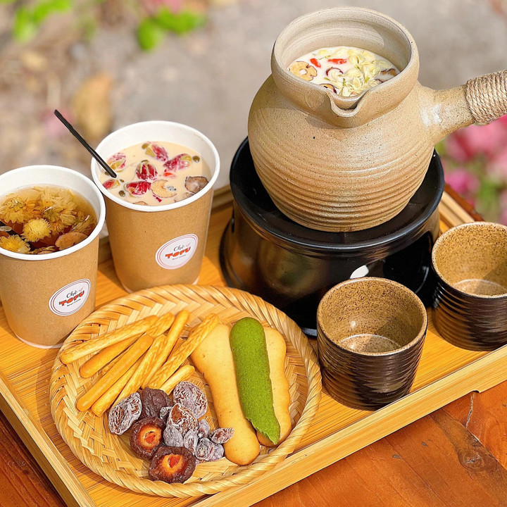 Trà sữa đất nung gia nhập "đường đua" hot trend cuối năm. (Ảnh: Chè Tofu)