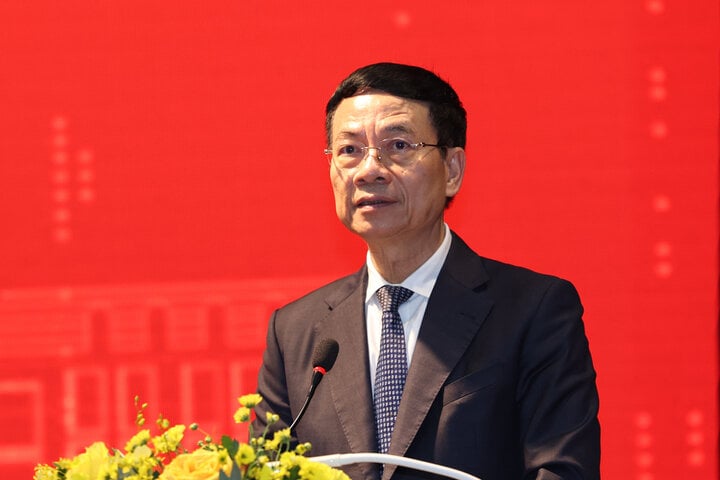Bộ trưởng Nguyễn Mạnh Hùng: Sử dụng AI để con người làm các công việc thú vị hơn