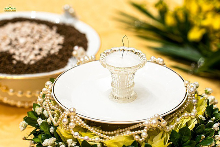 Xá lợi tóc Đức Phật được chùa Ba Vàng thông tin là có từ 2.600 năm trước (Ảnh: Page Chùa Ba Vàng)