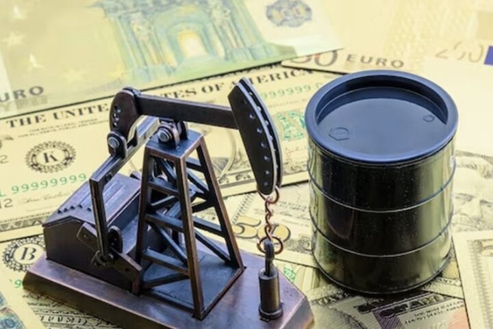 Giá dầu thế giới giảm nhẹ trong ngày cuối cùng của năm 2023.