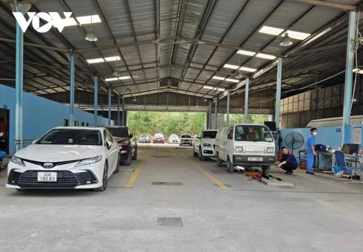 Việc gia hạn đăng kiểm góp phần giảm ùn tắc trong hoạt động đăng kiểm ô tô thời gian vừa qua.