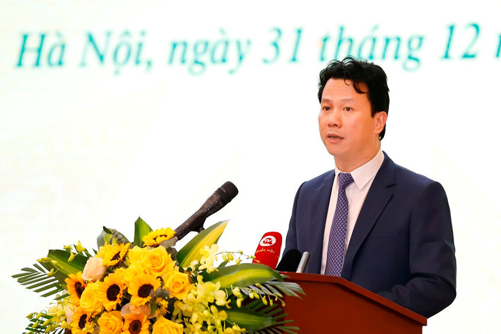 Bộ trưởng Bộ Tài nguyên và Môi trường Đặng Quốc Kháng phát biểu tại hội nghị.