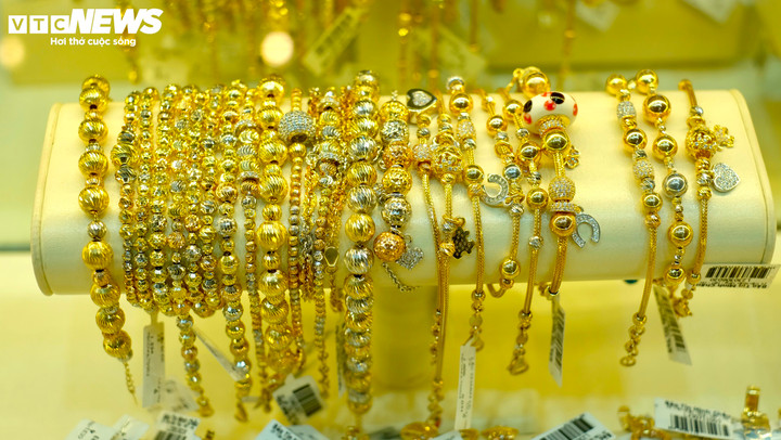 Giá vàng tăng nhẹ trong phiên giao dịch đầu năm. (Ảnh minh họa: Công Hiếu).