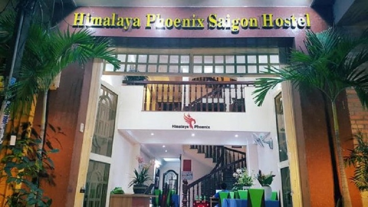 Cửa vào của Himalaya Phoenix Saigon.
