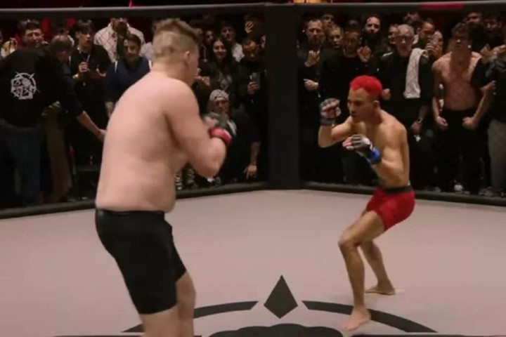 Raymison Bruno gây sốt trên mạng xã hội khi đánh bại võ sĩ to gấp đôi mình.