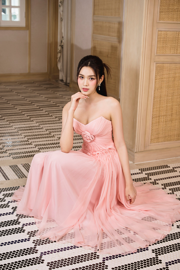 Vẻ đẹp ngọt ngào của Đỗ Thị Hà.