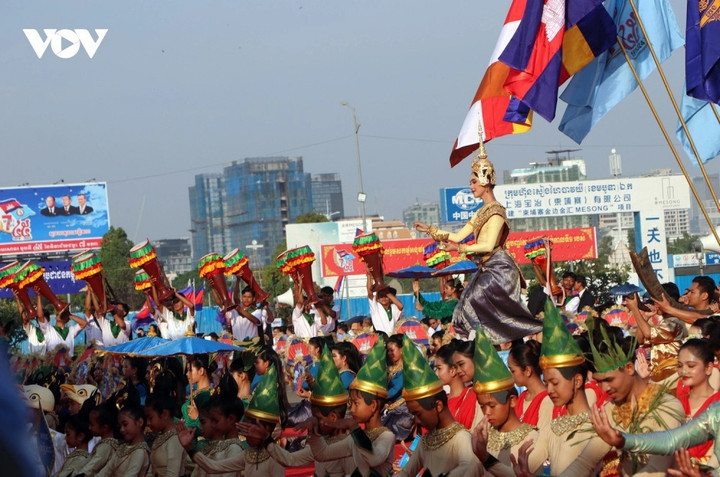 Chương trình biểu diễn văn nghệ.