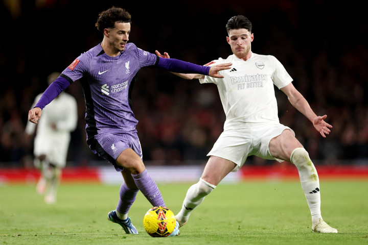 Arsenal và Liverpool tạo ra thế trận nhanh và hấp dẫn. (Ảnh: Getty Images)