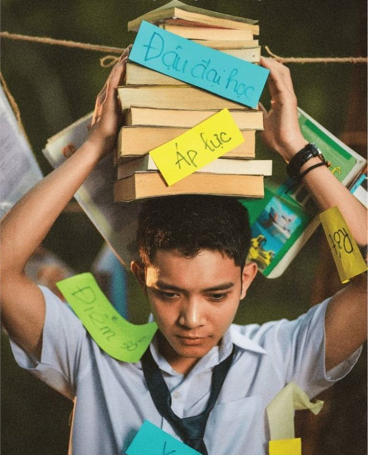 Nhiều phụ huynh khoe thành tích của con mà không được sự đồng ý. (Ảnh minh họa: Vietnamnet)