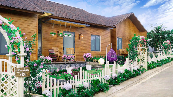 Khu cắm trại mang đến trải nghiệm nghỉ dưỡng độc lạ với những dịch vụ tiện nghi cao cấp giữa cao nguyên.