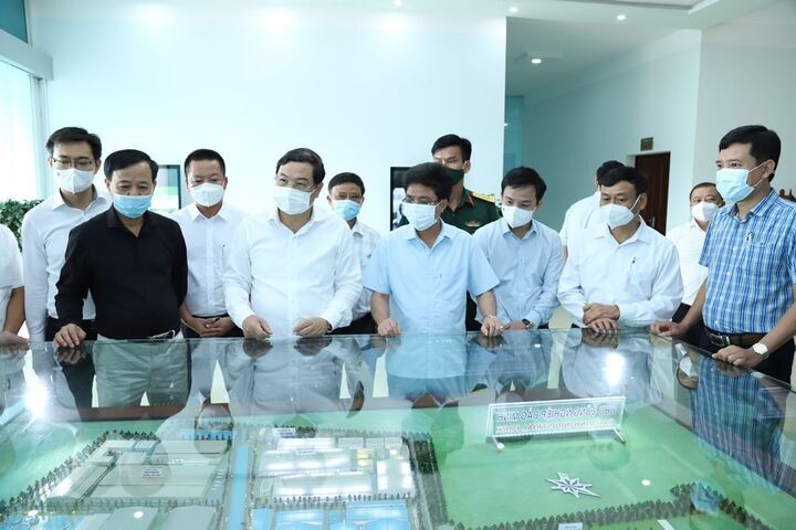 Ông Phạm Gia Túc, Uỷ viên Ban Chấp hành Trung ương Đảng, Bí thư Tỉnh uỷ Nam Định cùng Đoàn công tác của tỉnh Nam Định về thăm và làm việc tại Khu Công nghiệp Bảo Minh.