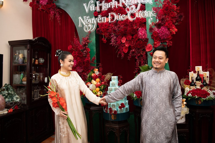 Tháng 5/2020, Vũ Hạnh Nguyên nhận lời cầu hôn của nhạc sĩ Nguyễn Đức Cường.