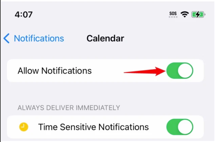 Bật chức năng hiện thông báo của ứng dụng Lịch trên iPhone.