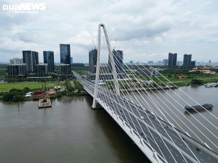 Thời tiết TP.HCM hôm nay 11/1, ngày nắng, sáng sớm có sương mù nhẹ, không khí mát mẻ.