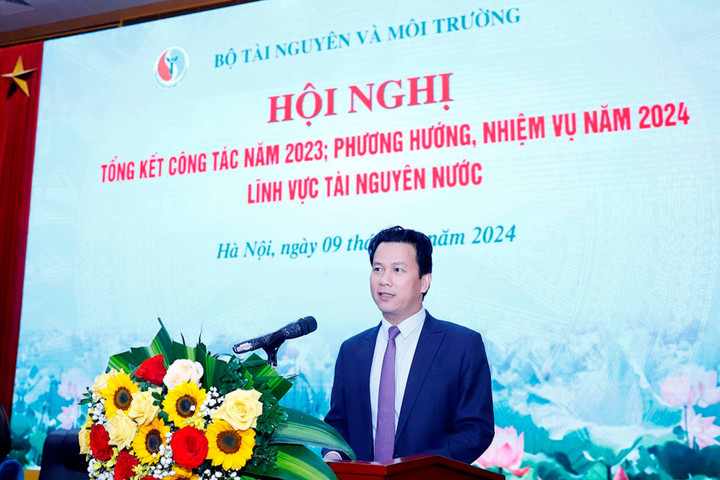 Bộ trưởng Đặng Quốc Khánh phát biểu chỉ đạo tại Hội nghị tổng kết công tác năm 2023 và triển khai phương hướng nhiệm vụ năm 2024 của lĩnh vực tài nguyên nước.