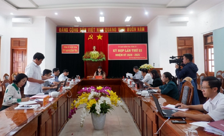 Kỳ họp thứ 23 của UBKT Tỉnh ủy Kon Tum đã kết luận nhiều nội dung quan trọng.