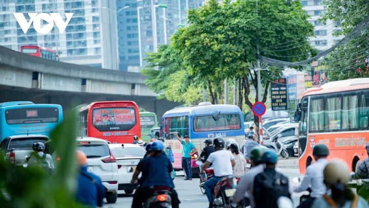 Hà Nội sẽ xử lý nghiêm các vi phạm về hoạt động vận tải khách trong dịp cao điểm Tết Nguyên đán Giáp Thìn 2024.