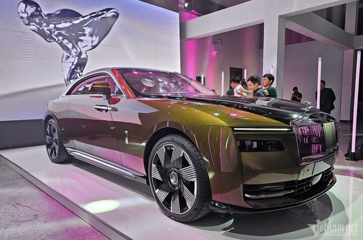 Xe siêu sang thuần điện Rolls-Royce Spectre đến Việt Nam, giá từ 18 tỷ đồng