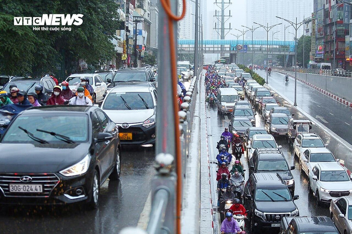 Từ nay đến Tết Nguyên đán Giáp Thìn 2024, tần suất không khí lạnh dự báo dày hơn so với các thời điểm khác trong năm. (Ảnh minh hoạ: Khổng Chí)