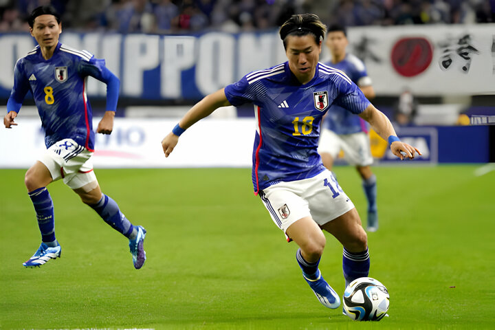 Takuma Asano là cầu thủ quan trọng của HLV Hajime Moriyasu.