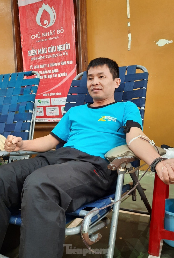Anh Vinh đã có 10 lần tham gia hiến máu tại Chủ Nhật Đỏ.