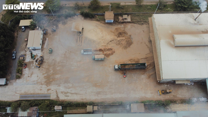 Công ty TNHH Đông Nam Phú Yên sản xuất viên nén cũng xả bụi không kém.