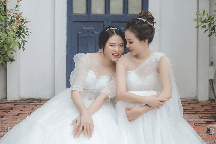 Đi đám cưới chọn váy đầm đẹp và phù hợp với bí quyết sau - ANN.COM.VN