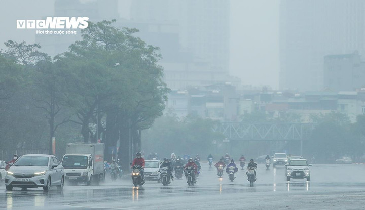 Ngày 18/1, miền Bắc mưa nhỏ và sương mù rải rác. (Ảnh minh hoạ: Ngô Nhung)
