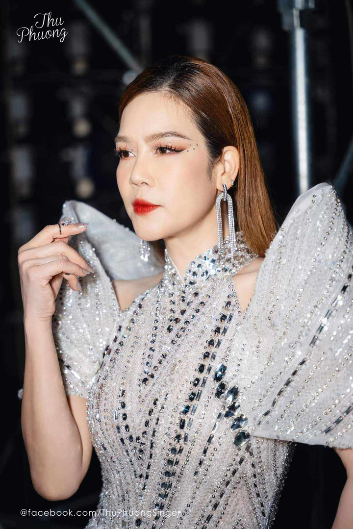 Thu Phương đã hoãn hôn lễ vì chương trình "Chị đẹp đạp gió rẽ sóng".