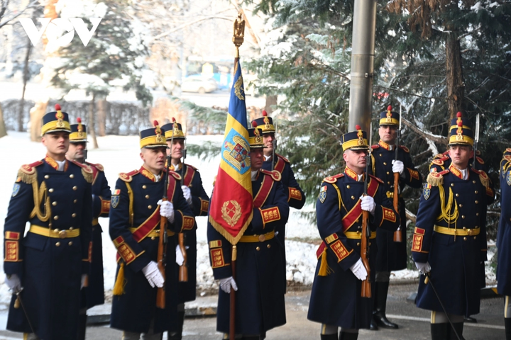 Thủ tướng Romania chủ trì Lễ đón Thủ tướng Phạm Minh Chính - 5