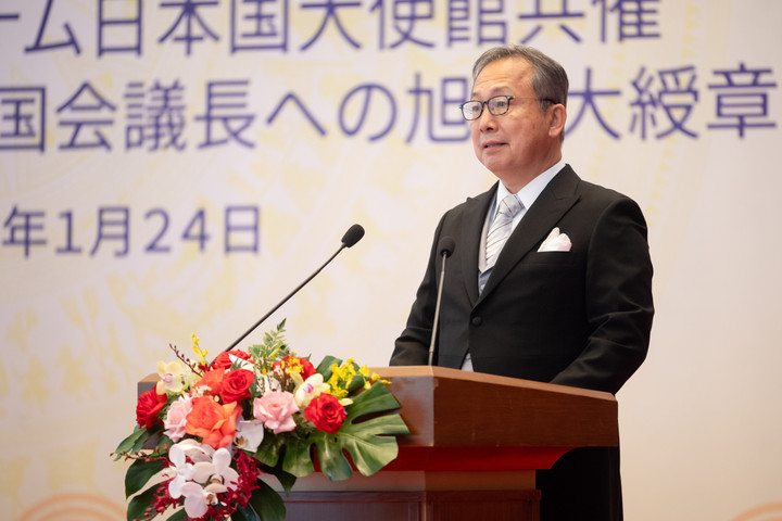 Đại sứ đặc mệnh toàn quyền Nhật Bản tại Việt Nam Yamada Takio phát biểu tại buổi lễ. (Ảnh: quochoi.vn)