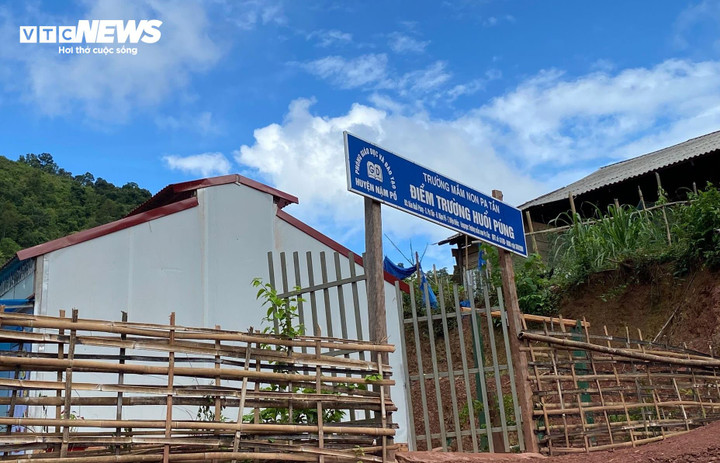 Huổi Púng là một trong số các điểm trường của xã Pa Tần không có điện.