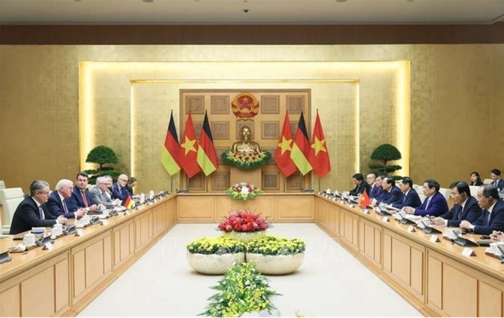 Thủ tướng Phạm Minh Chính hội kiến Tổng thống Đức Frank-Walter Steinmeier. (Ảnh: TTXVN)