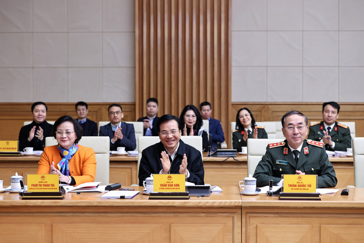 Các đại biểu tham dự phiên họp. (Ảnh: VGP/Nhật Bắc)