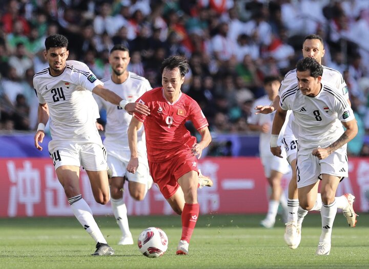 Đội tuyển Việt Nam thua đau Iraq vì những kịch bản ghi bàn quen thuộc của đối thủ.