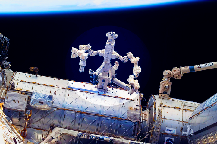 Tàu chở hàng Cygnus sẽ mang robot phẫu thuật thu nhỏ có thể điều khiển từ Trái đất để thí nghiệm phẫu thuật mô phỏng trong không gian. (Ảnh minh họa: Wikipedia)