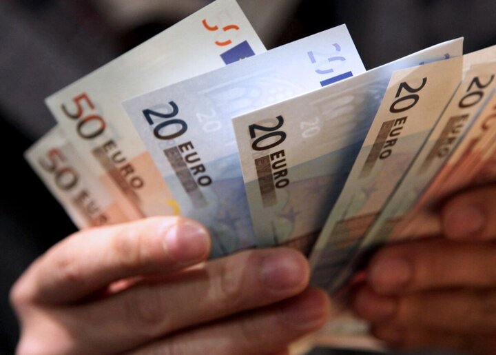'Tịch thu tài sản của Nga sẽ khiến đồng euro gặp nguy hiểm'