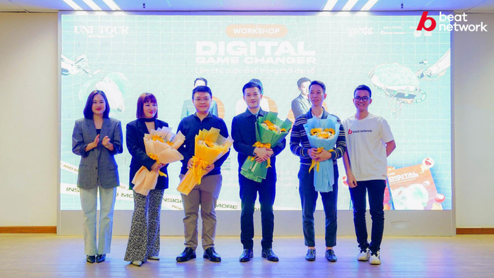 Tiếp cận AI để trở thành người tiên phong tại Uni-Tour 'Digital Game Changer' - 2