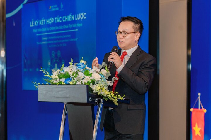 Tiến sĩ Peter Chow - Giám đốc Điều hành Tập đoàn IHH Singapore.