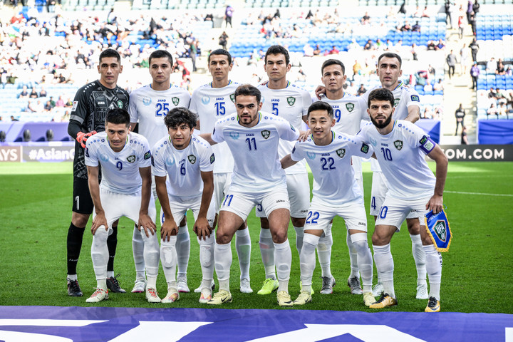 Uzbekistan có bàn thắng dẫn trước.