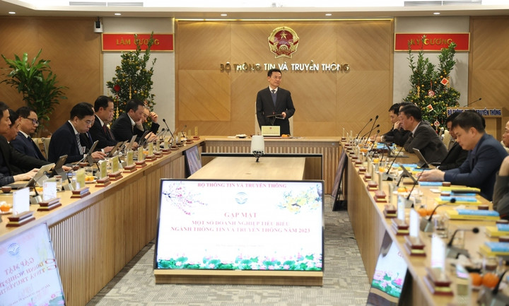 Bộ trưởng Bộ TT&TT phát biểu.