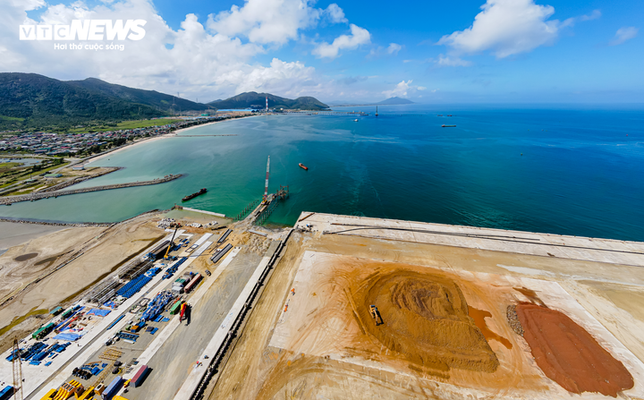 Một góc khu kinh tế Vũng Áng. (Ảnh: Trọng Tùng)